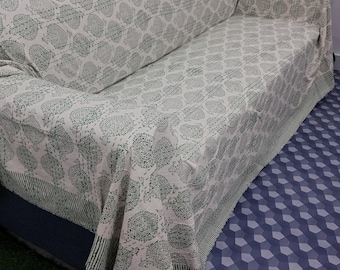 Handmade Kantha Quilt - Indian Block Print Bedding in King Size - Cozy Throw Blanket Ideal for Mother’s Day Gift or Bedroom Makeover