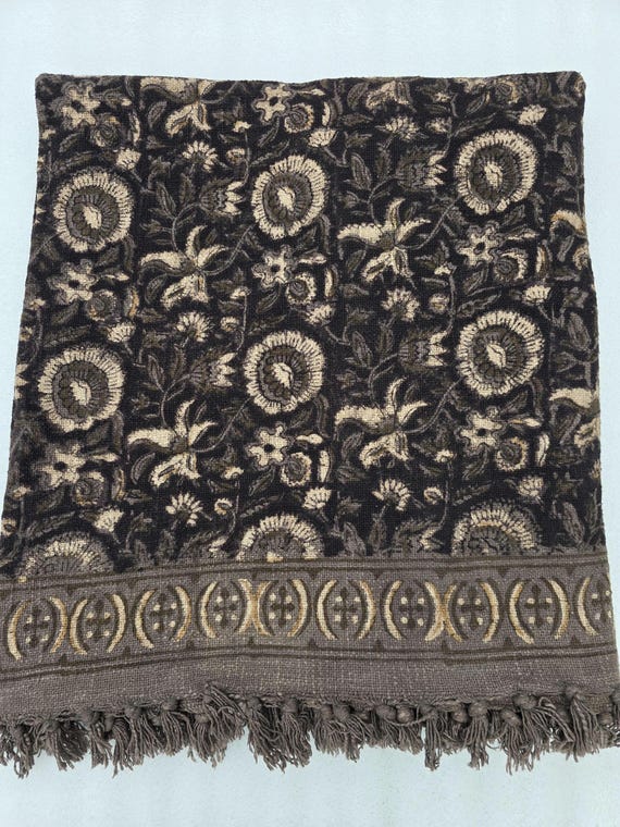 Premium vintage inspired throw Handmade Throw, Floral Print Cotton Blanket, Decorative Throw with Tassels, Hand Loomed Room Decor.