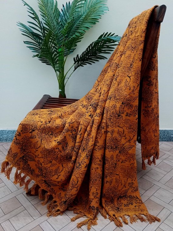 Woven Cotton Throw Blanket - Handmade Boho Chic Blanket for Couch, Bed, or Sofa - Premium Quality, Luxury Throw, Perfect for Home Decor.