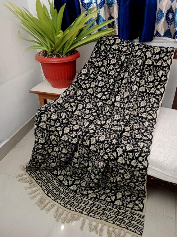 Artisan Cotton Throw Blanket – Handcrafted with Boho Tassels, Detailed Handblock Print & Soft Premium Cotton for Sofa, Couch, Bed Home Décor
