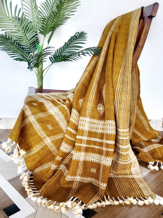 Cozy Wool Throw Blanket – Handcrafted Bed Throw, Vintage Bohemian Style Winter Blanket for Sofa or Bed, Rustic Warm Handmade Decor Gift