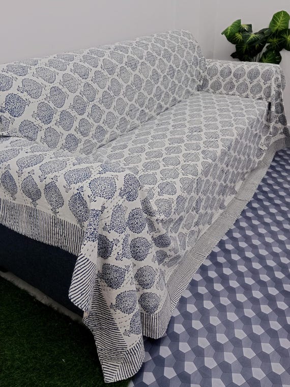 Handmade Kantha Quilt - Indian Block Print Bedding in King Size - Cozy Throw Blanket Ideal for Mother’s Day Gift or Bedroom Makeover