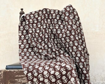 Premium Handmade Cotton Throw Blanket - Cozy Boho Blanket with Tassels & Beautiful Handblock Print for Living Room, Couch, Bedroom Décor