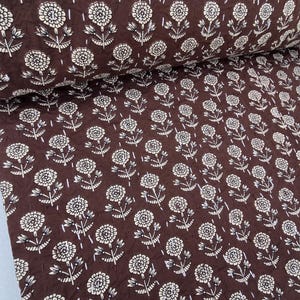 Handmade Kantha Quilt - Indian Block Print Bedding in King Size - Cozy Throw Blanket Ideal for floral farmhouse king size cotton quilts