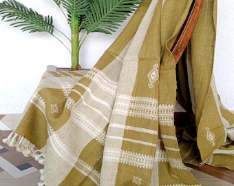 Handwoven Bhujodi Wool Throw Blanket: Indian Bed Cover with Pompoms