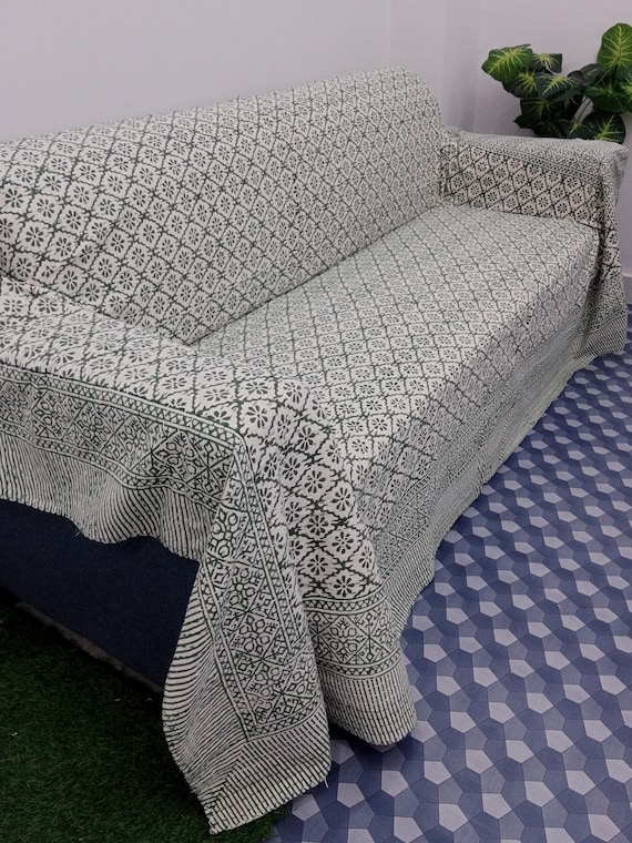 Handmade Kantha Quilt - Indian Block Print Bedding in King Size - Cozy Throw Blanket Ideal for Mother’s Day Gift or Bedroom Makeover