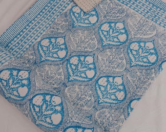 Handcrafted Kantha Quilt King Size - Soft Cotton Throw Blanket with Traditional Indian Design - Cozy and Stylish Bedspread for a Boho Home