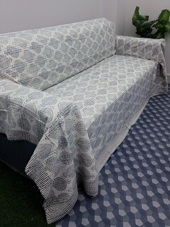 Handmade Kantha Quilt - Indian Block Print Bedding in King Size - Cozy Throw Blanket Ideal for Mother’s Day Gift or Bedroom Makeover