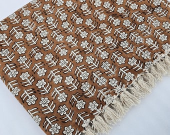 Hand Block Printed Cotton Throw Blanket: Floral Design, Vintage Style