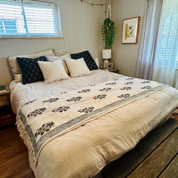 Handmade Cotton Blanket and Throws for Bedroom, Hand Block Printed Throw Blanket, Floral Throw Blanket, Unique Holiday Gift for Mom.