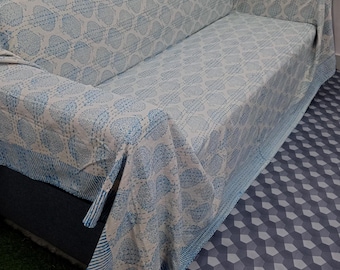 Handmade Kantha Quilt - Indian Block Print Bedding in King Size - Cozy Throw Blanket Ideal for Mother’s Day Gift or Bedroom Makeover