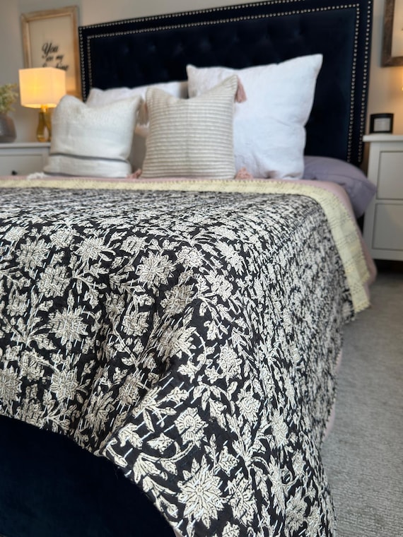 Jade Floral Homemade Kantha Quilt Cream flowers Design Handmade Kantha Quilted Bedding Bedspread Handblock Print Throw Blanket made by hand