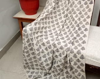 Handmade Bohemian Cotton Throw Blanket, Boho home Decor, Soft Cotton Throw Blanket, King/Queen Woven bedding for Bedroom Housewarming Gift