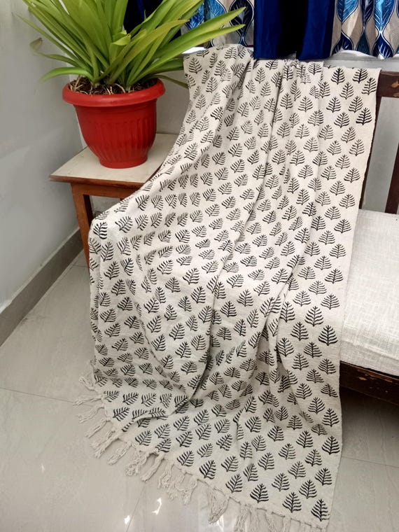 Handmade Bohemian Cotton Throw Blanket, Boho home decor, Soft Cotton Throw Blanket, King/Queen Woven bedding for bedroom Housewarming gift