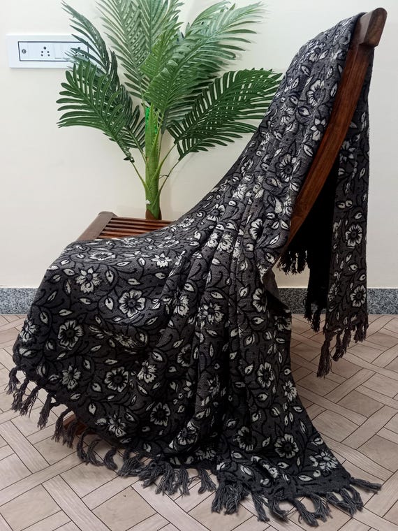 Indian Handmade Soft Cotton Throws Blankets, Hand Loom Hand Block Printed Bed Runner Boho Cotton Fringed Blanket Beach Throw.