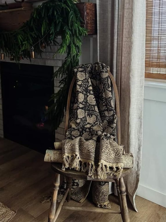 Premium vintage inspired throw Handmade Throw, Handblock Print Cotton Blanket, Decorative Throw with Tassels, Hand Loomed for Room Decor.