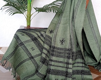 Cozy Wool Throw Blanket – Handcrafted Bed Throw, Vintage Bohemian Style Winter Blanket for Sofa or Bed, Rustic Warm Handmade Decor Gift