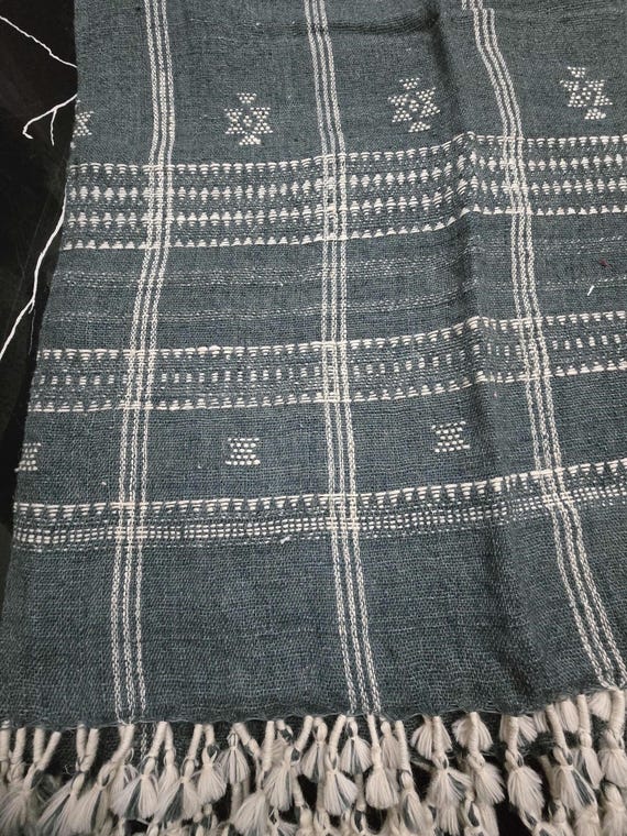 Handmade Bhujodi Wool Throw Blanket | Handwoven Wool Blanket by Skilled Indian Artisans | Timeless Home Decor Piece for Bedroom