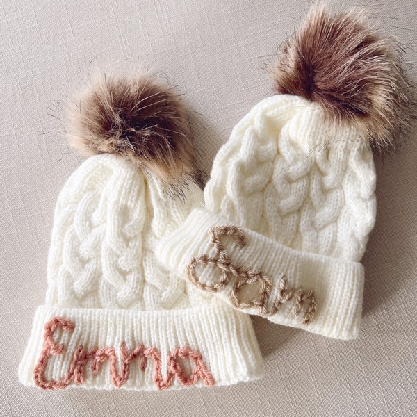 Tout-petit et bébé personnalisé brodé à la main nom bonnet / chapeau d’hiver