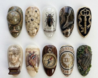 Uñas postizas, estética Dark Academia, uñas falsas, juego de uñas postizas, miniatura, curiosidad gótica, corazón anatómico, frenología.