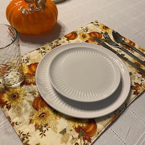 Set of 6! Fall / Autumn / Thanksgiving / dinning decor -  Reversible placemats!
