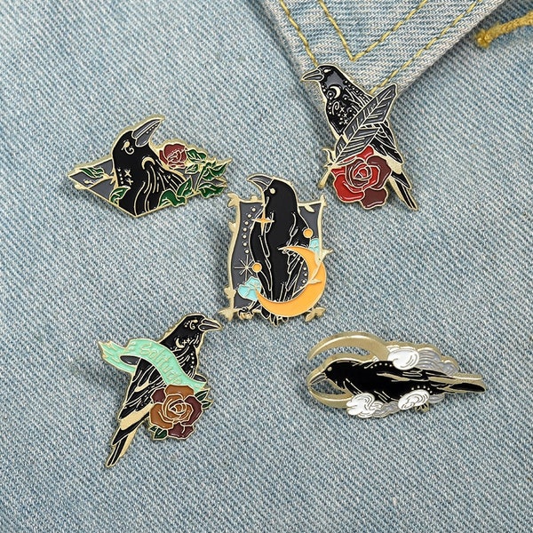 Crow Raven Enamel Pin Custom Bird Feather Moon Flowers Brooches Bag Lapel Pin Punk Badge Gothic Jewelry Gift for Friends