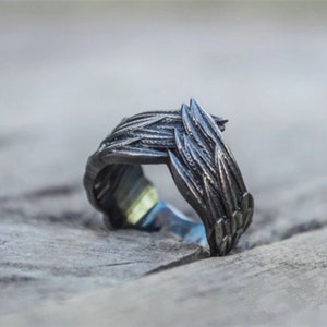 Raven wings ring. Gothic Ring, custom made. Gothic jewellery.