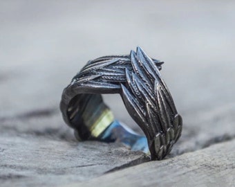 Raven wings ring. Gothic Ring, custom made. Gothic jewellery.