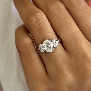 2.2 Carat Oval Lab Diamond Three Stone Engagement Ring / 14k White Gold 3 Stone Diamond Ring / 1.5 Carat Oval F VS1 / Ovals Triad Ring / 18K