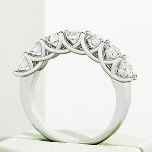 2.1 Karat Gesamt Labor gewachsen Jubiläumsring / 14k Weißgold Halbe Eternity Band / Trellis Set Diamant Band / Runder Lab Diamanten Ring