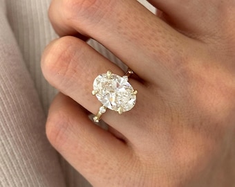 5 Carat Oval E VS1 Lab Grown Diamond Bubble Engagement Ring / Dainty Nature Inspired Ring in Yellow Gold / Hidden Halo Proposal Diamond Ring