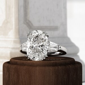 5CT Elongated Cushion Lab Grown Diamond Three Stone Diamond Ring / 0 ...