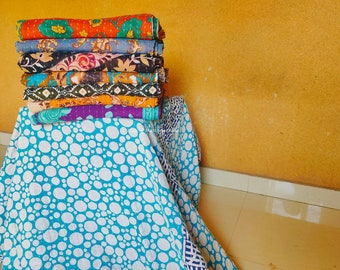 Indische handgemachte Tagesdecke Vintage Kantha Quilt Boho Tagesdecke Bettüberwurf
