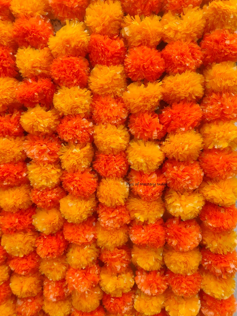 VENDITA SU Fiore di calendula indiano Decorativo artificiale Deewali Corde di ghirlanda di fiori di calendula per la decorazione della festa nuziale di Natale Mango With Orange