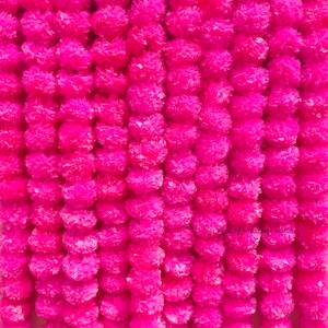 VENDITA SU Fiore di calendula indiano Decorativo artificiale Deewali Corde di ghirlanda di fiori di calendula per la decorazione della festa nuziale di Natale Pink