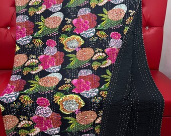 Edredón Kantha indio hecho a mano: cubrecama de algodón floral