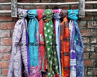 Kantha-sjaals met Indiase bloemenprint