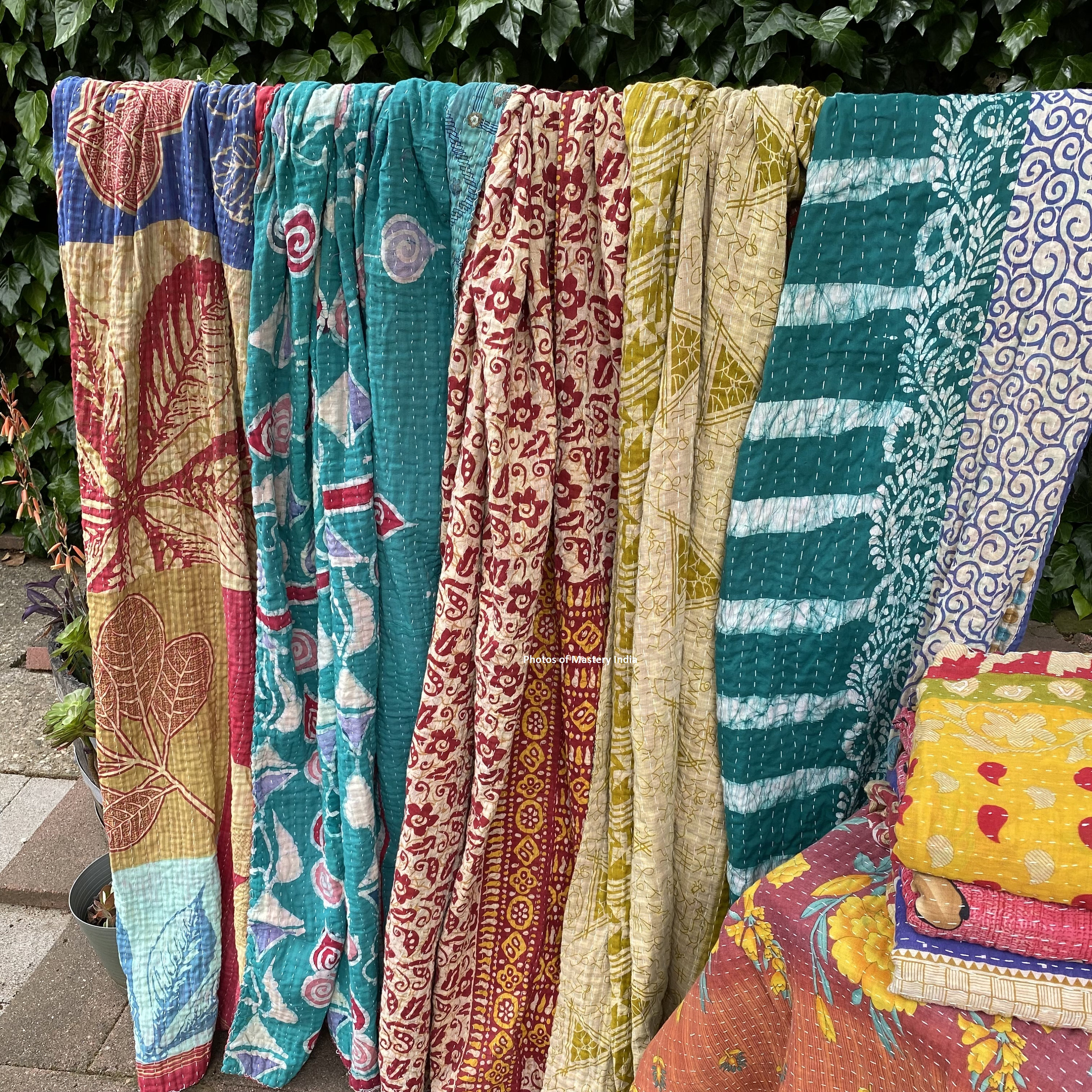 Indian Quilt Handmade Throw Reversible Blanket Bedspread Cotton Fabric Twin size Quilts for sale