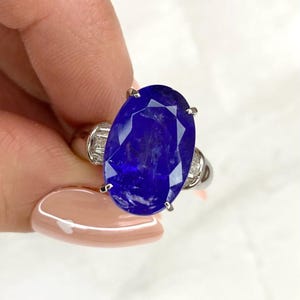 Epic modern platinum tanzanite and diamond cocktail ring