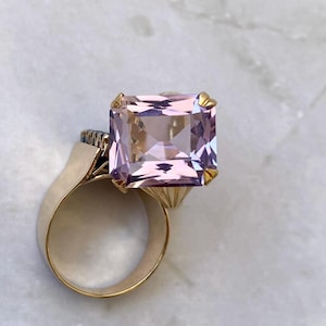 Antique 9k solid yellow gold and 10ct amethyst cocktail ring