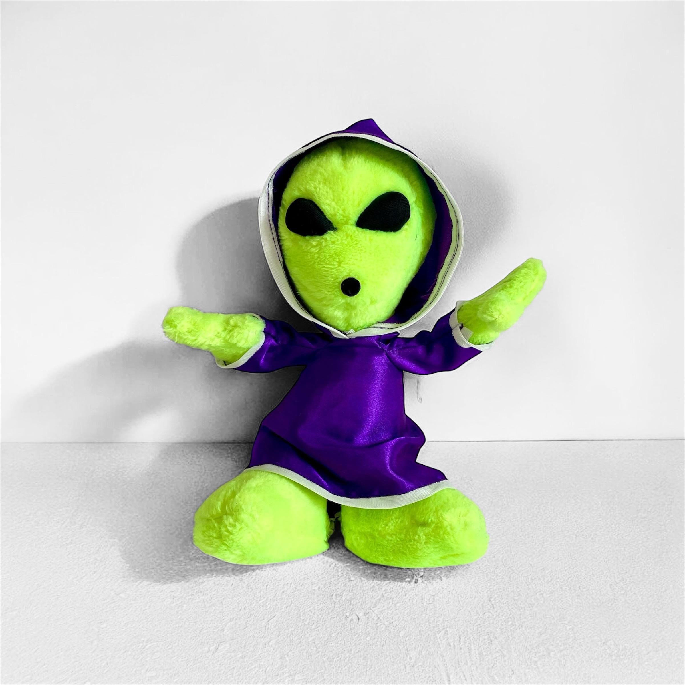 Rare Vintage 1996 NANCO Believe the Alien Green Plush, Light