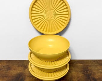 Set 3 Vintage Tupperware Servalier Bowls Set with Lids - 1970s kitschy kitchen - Made in Canada - (USA - Tariff FREE)