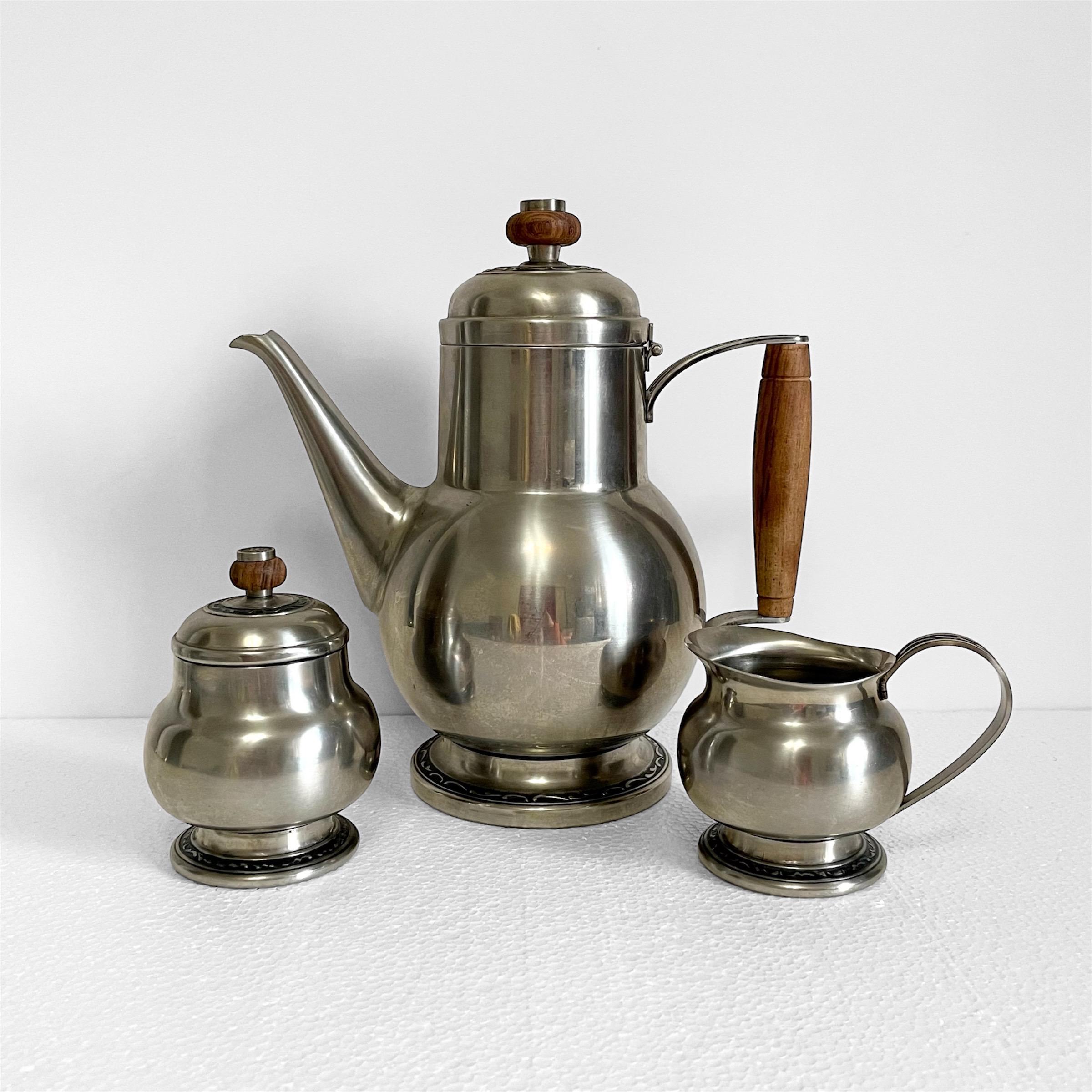 Ser of 3 Vintage Oneida 18-8 Stainless Steel Tea Coffee Set, 60s Vintage Coffee Pot Wood trim Sugar Bowl & Creamer, Made in Japan