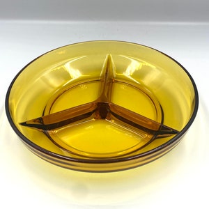 Vitrosax Bormioli amber glass hostess plate or biscuit bowl. Made in Italy 1970s.