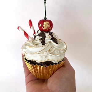 Fake cup cake, faux cup cake, faux food, pretend cupcake, fake bakes, artificial cup cake, fake dessert, photo prop, food prop, tiered tray
