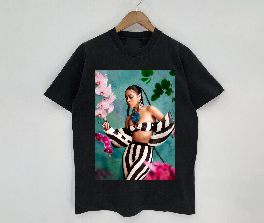 Discover Doja Aesthetic Shirt, DojaCat Photoshoot T-Shirt