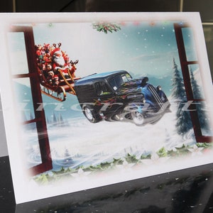 Cartão de Natal de carro para fãs de Hot Rod Drag Racing. Ford Pop Van com um trenó de Papai Noel acima de uma cena de neve. Presente ideal para homens, meninos, pai. Tamanho A5