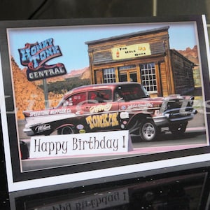 Verjaardagskaart voor mannen, wenskaart Drag Race, Honky Tonkin' Chevy Gasser, Hot Rod Custom Car Racer, aandenken muurkunst Man Cave, Dad Son