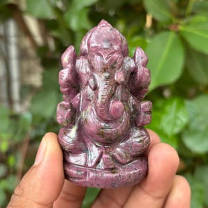 Ruby Ganesha | Gemstone Hindu god | Carved Ganesh Statue/ Crystal Lord Ganesha for Prayer Room, Worship & Meditation, 900crt