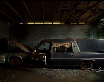 Coche fúnebre abandonado Lienzo